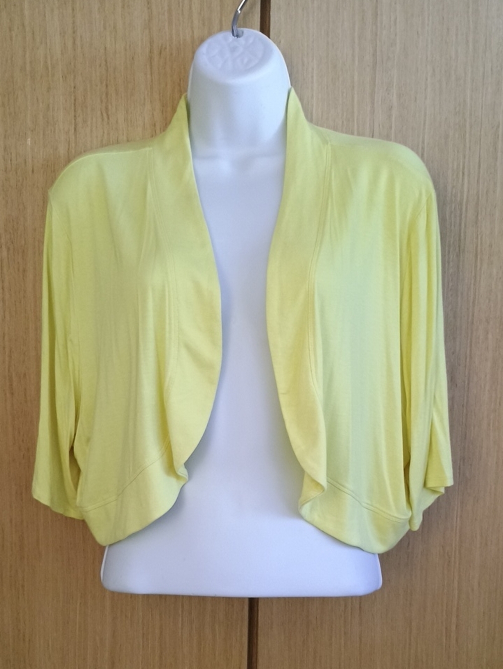 Soma SZ XL Light Yellow Open-Front Cropped Bolero